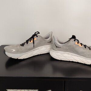 Hoka men's tennis shoes